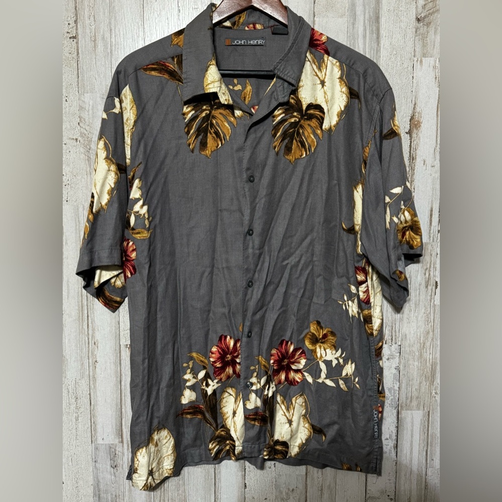 John Henry Hawaiian Button Down XL‎